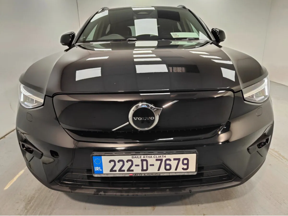 Volvo XC40 RCHRG PLUS 5DR AUTO - Image 2