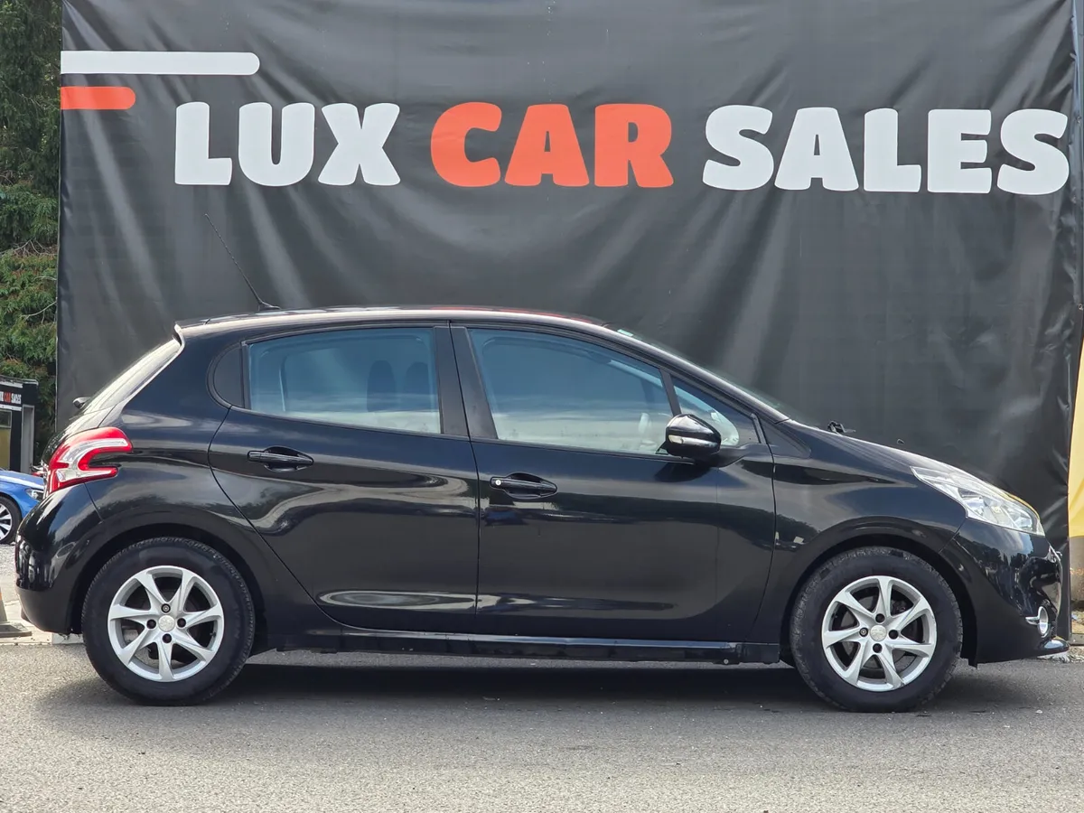2015 Peugeot 208 1.4 HDI ACTIVE // NEW NCT - Image 2
