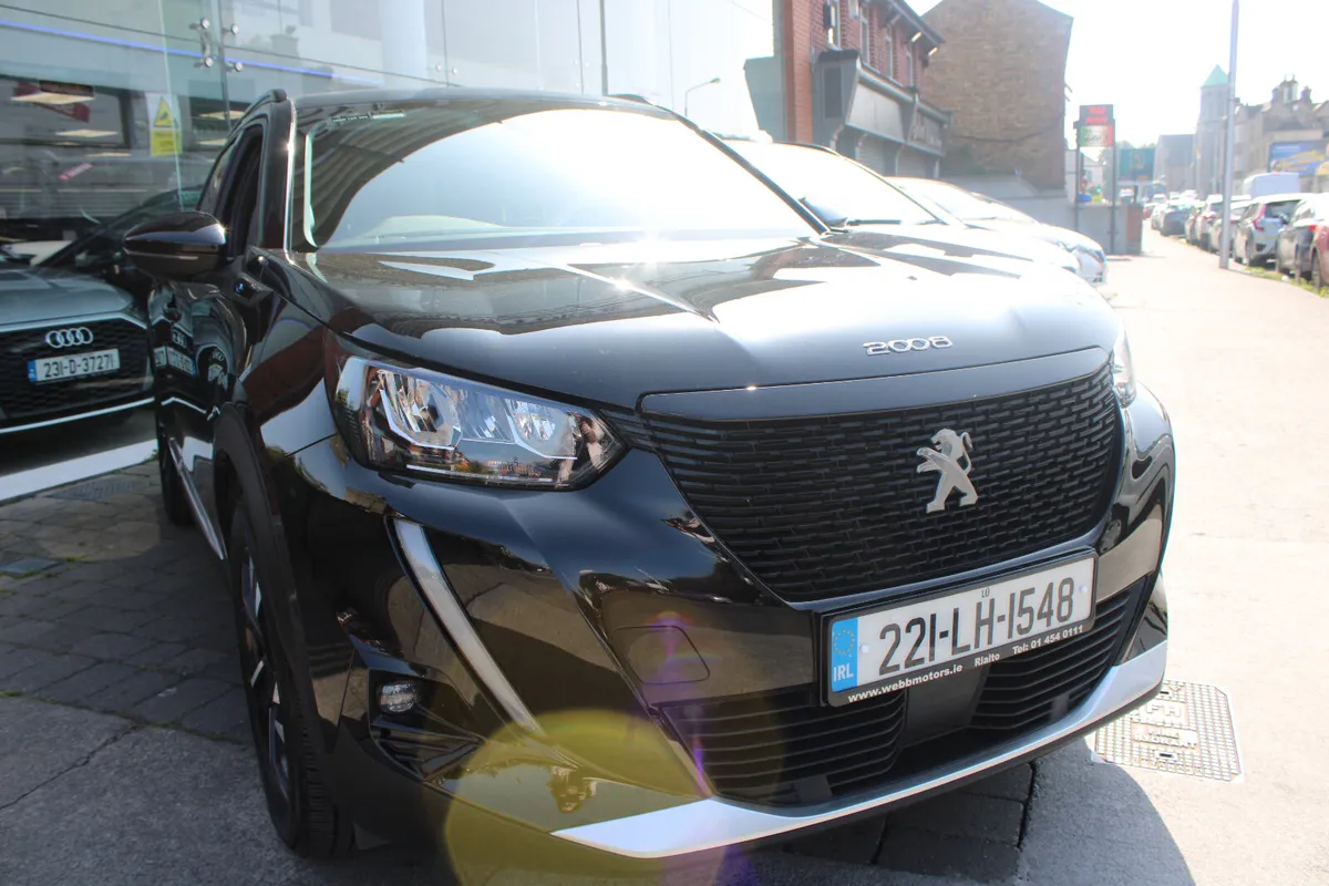 Peugeot 2008 e2008 ALLURE 50KWH AUTO 2022 - Image 1