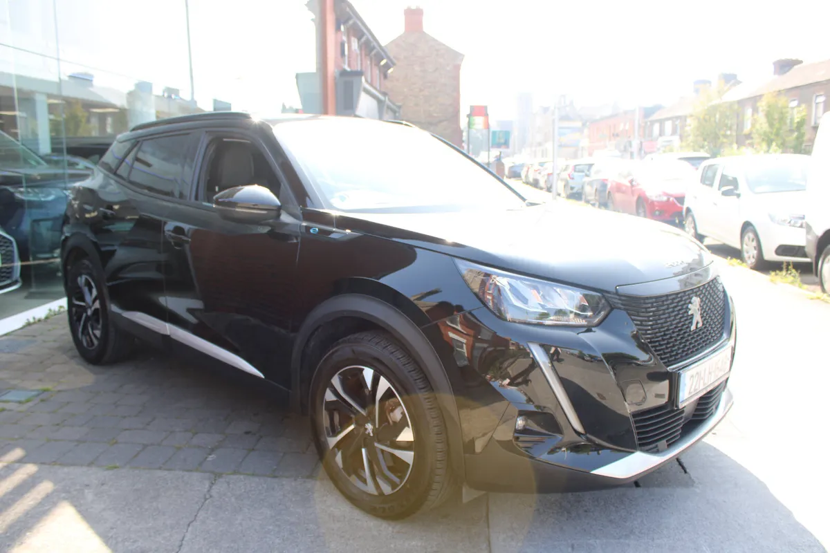 Peugeot 2008 e2008 ALLURE 50KWH AUTO 2022 - Image 2