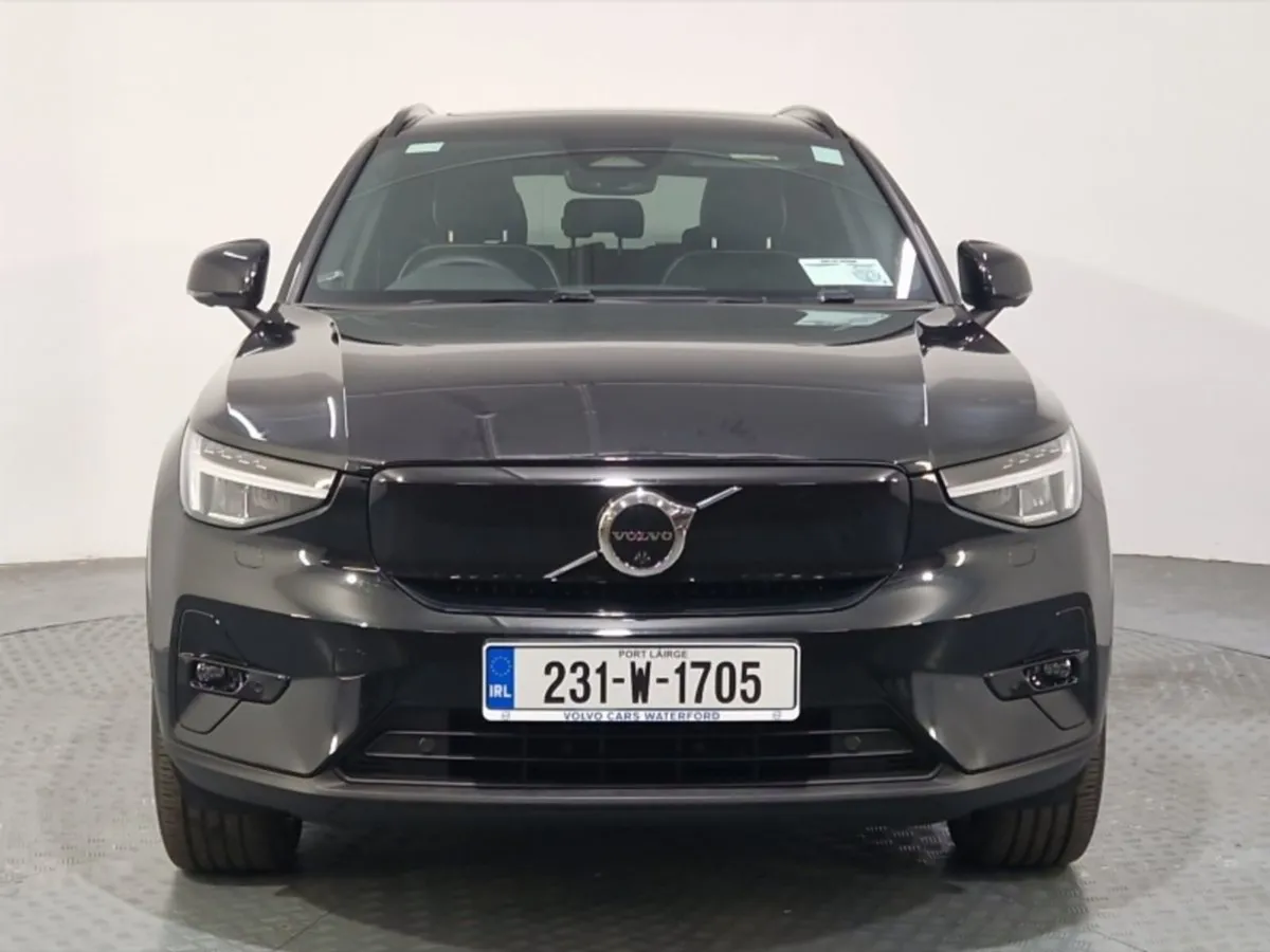Volvo XC40 BEV Ultimate - Image 3