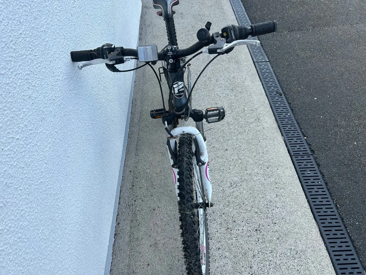 Children’s Bike - Image 4