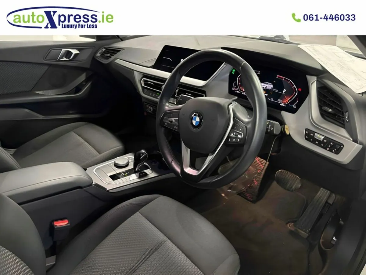 BMW 1-Series 118D PLAY Automatic - Image 2