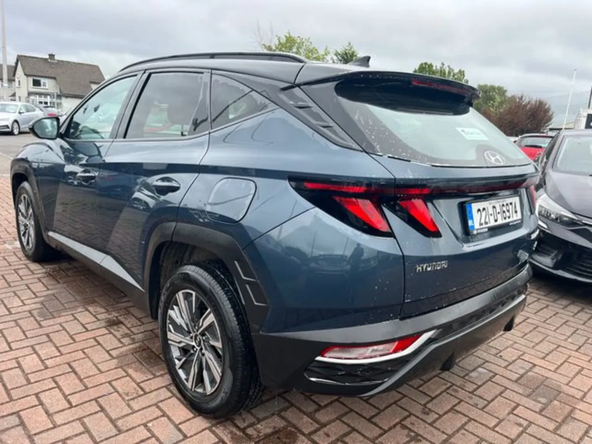 Hyundai Tucson 1.6 Petrol Hybrid Automatic - Image 3