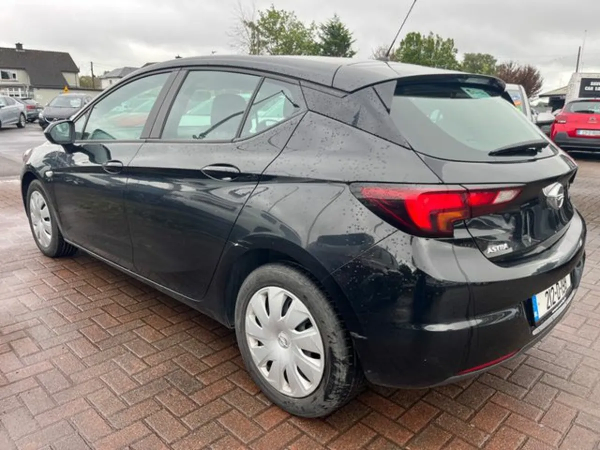 Opel Astra -1.5 Diesel 105bhp 6sp 5DR*GREAT VALUE* - Image 3