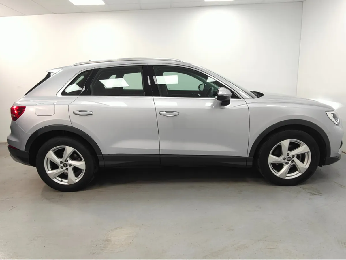 Audi Q3 35 TDI 150 S-TRONIC SE 4DR AUTO - Image 4