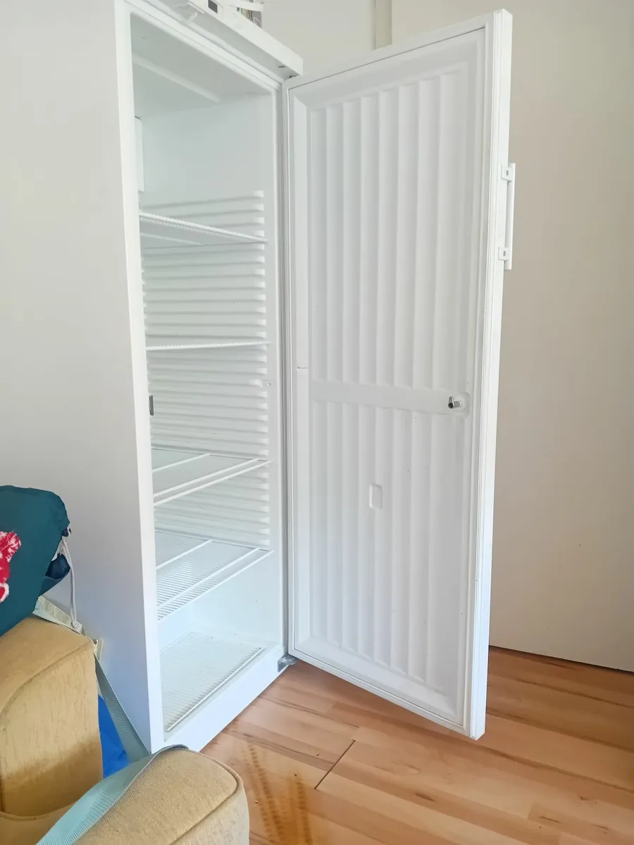 Household furniture - Image 2