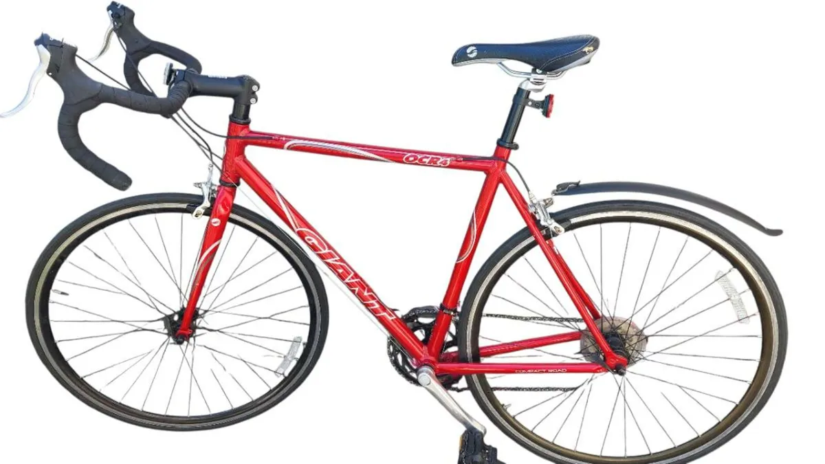 Giant OCR 4 Road Bike "Mint As New" - Image 2