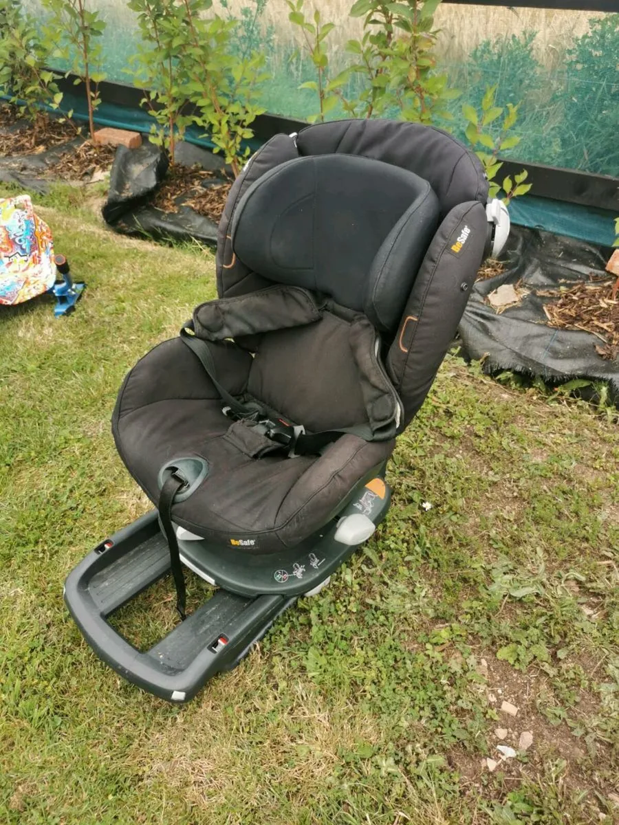 BeSafe isofix car seat FREE - Image 1
