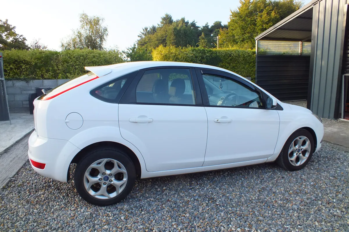 2011 Ford Focus 1.6 Sport (High Spec & Low Miles.) - Image 1