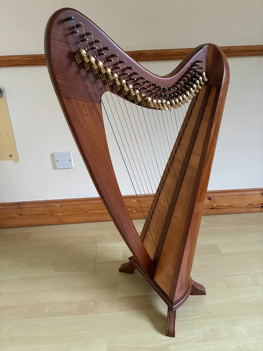 Traditional Celtic Harp - Image 2