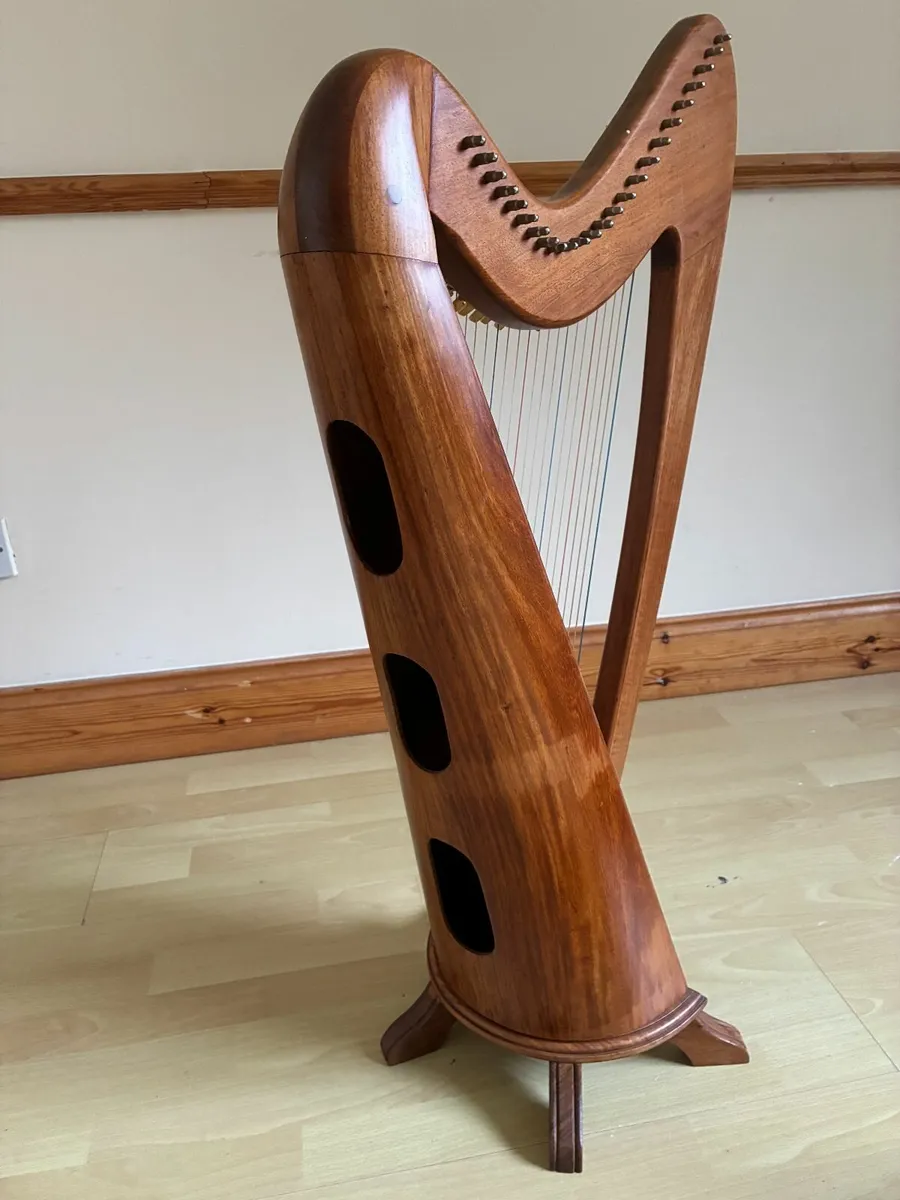 Traditional Celtic Harp - Image 3