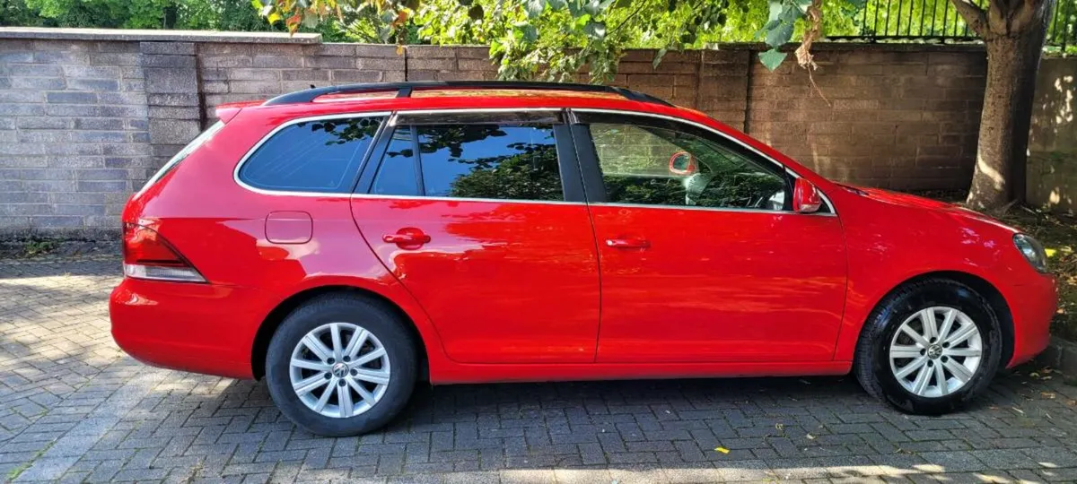 Volkswagen golf - Image 1