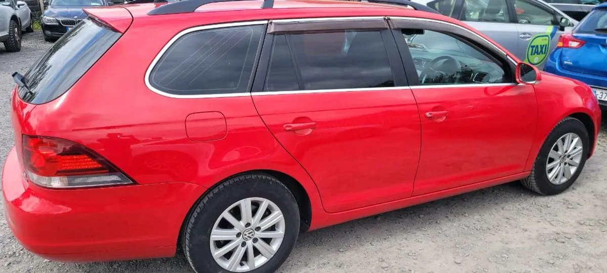 Volkswagen golf - Image 2