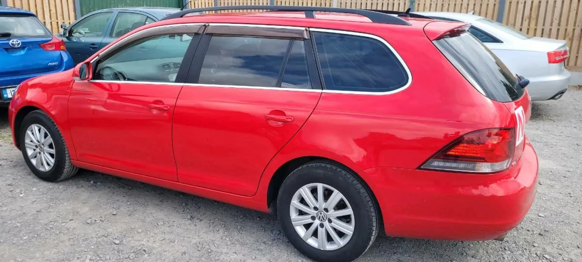 Volkswagen golf - Image 3