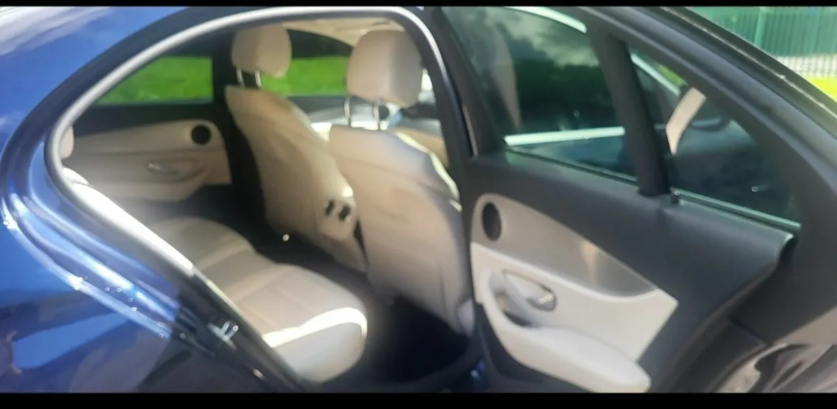 Mercedes-Benz E-Class 2017 - Image 4