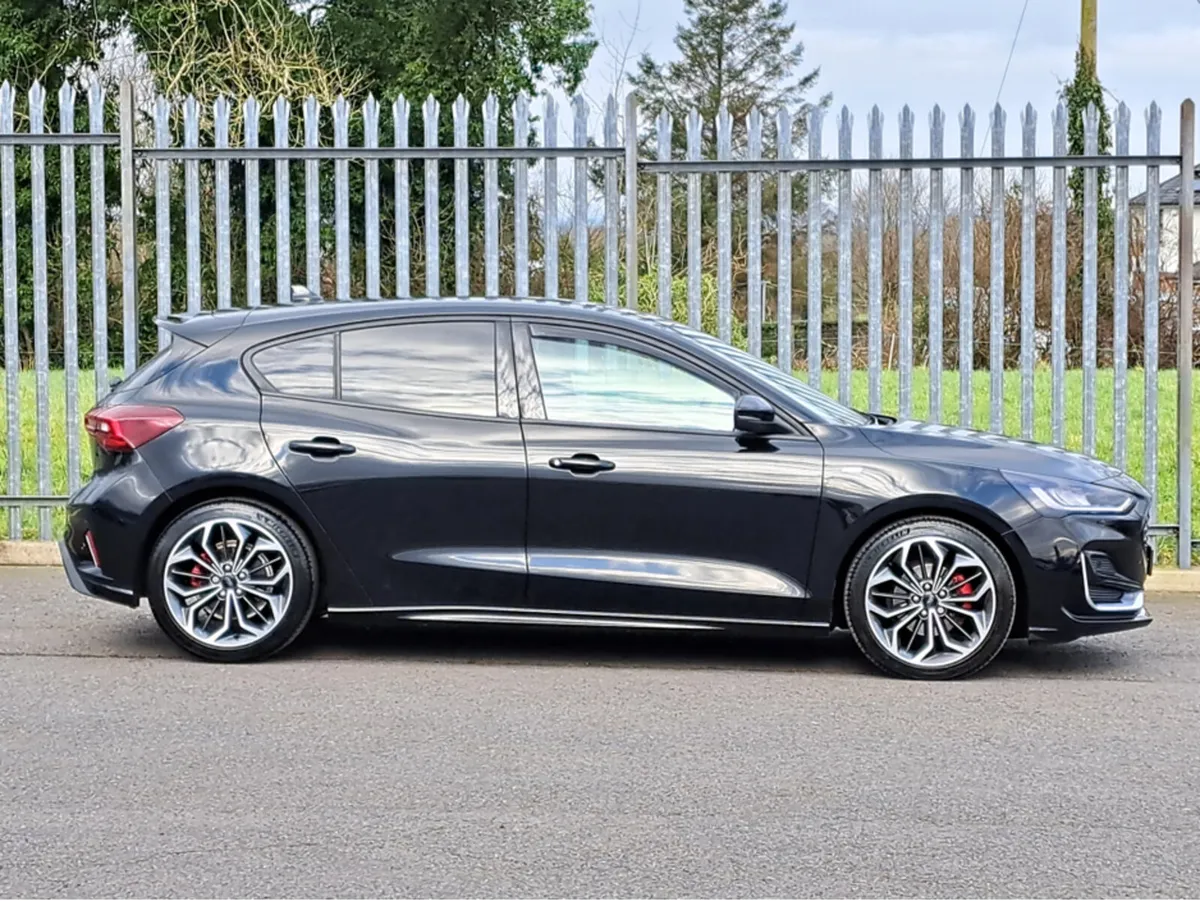 Ford Focus ST-LINE VIGNALE 1.5TD 120BHP AUTOMATIC - Image 2