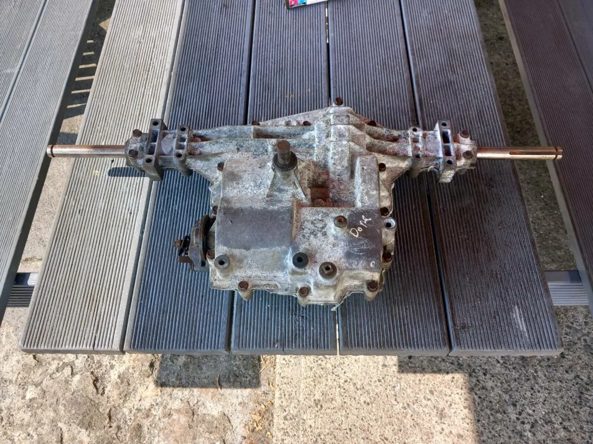 Husqvarna/peerless manual gearbox for sale - Image 1