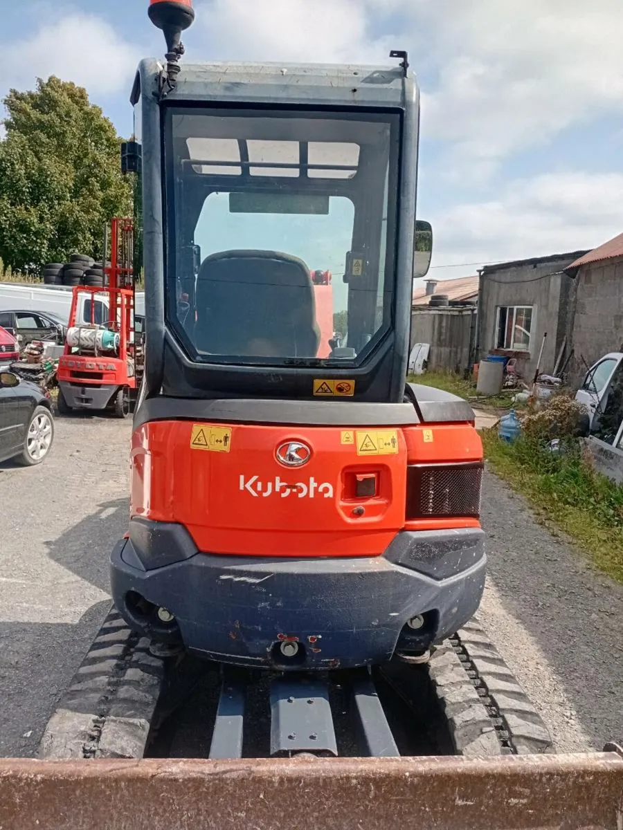 Kubota 2.7 tonne - Image 2