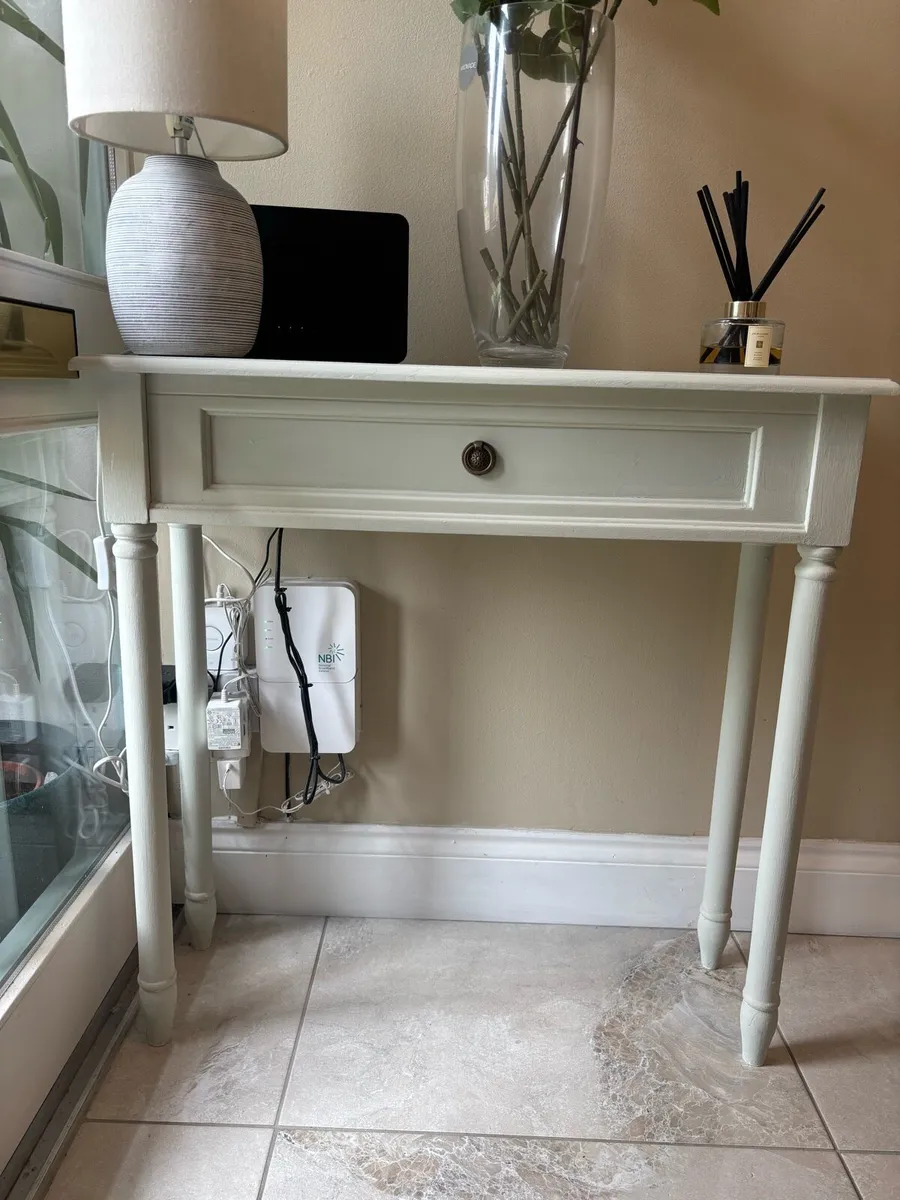 Hall table - Image 1