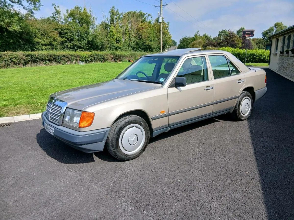 Mercedes 230E - Image 1