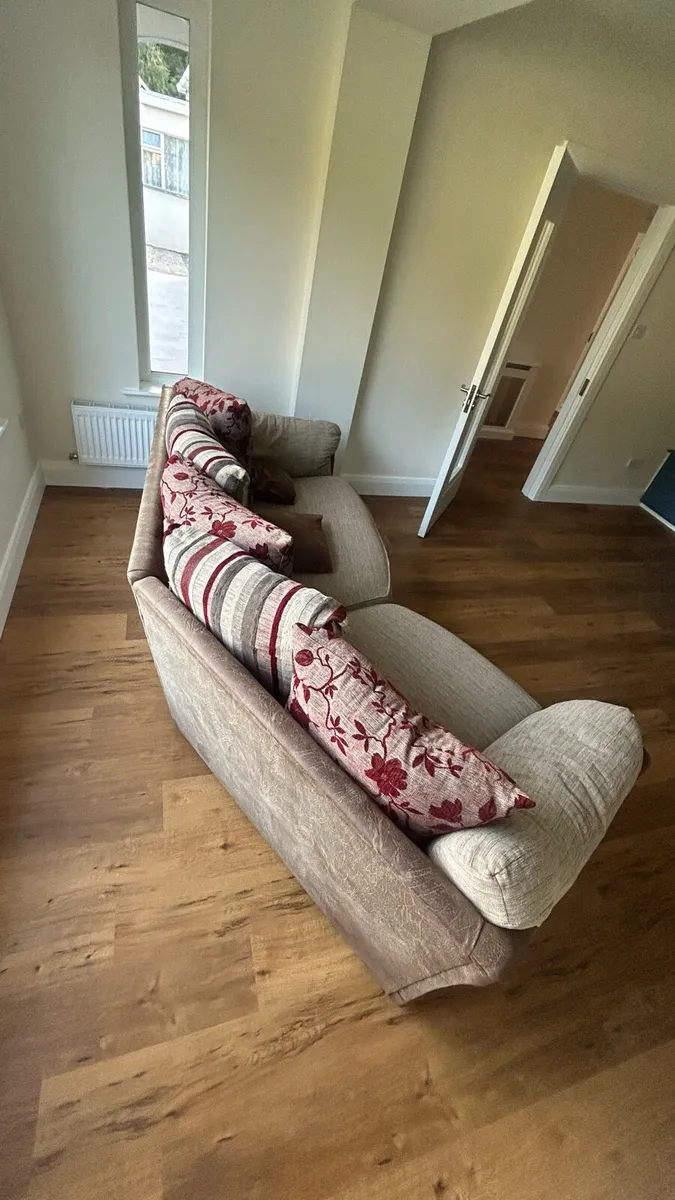 Sofa and armchair - Angled sofa - Image 3