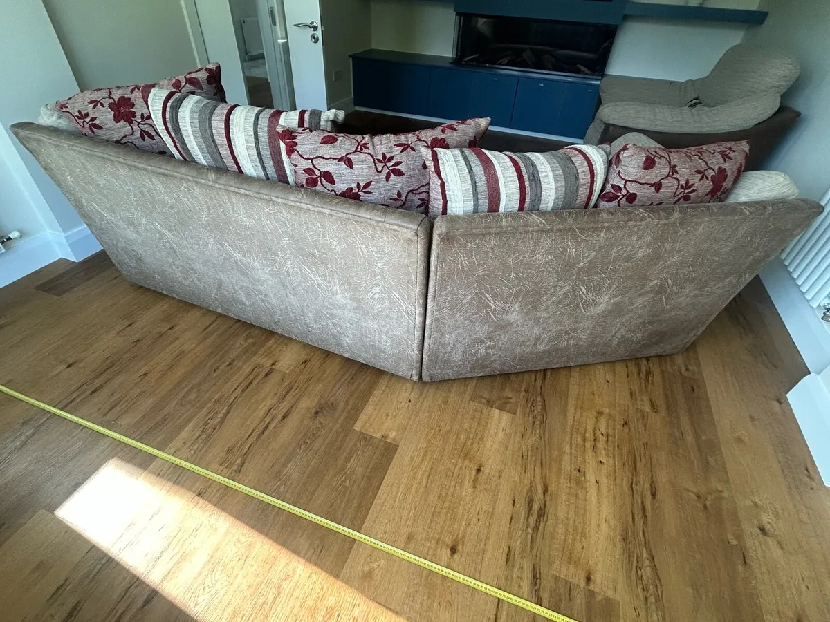 Sofa and armchair - Angled sofa - Image 4