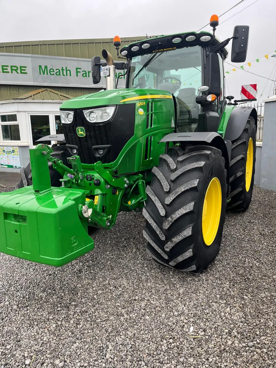 2022 John Deere 6250R - Image 1