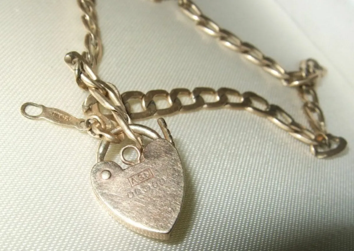 Vintage 9ct Gold 'Jailers Chain' - Image 4