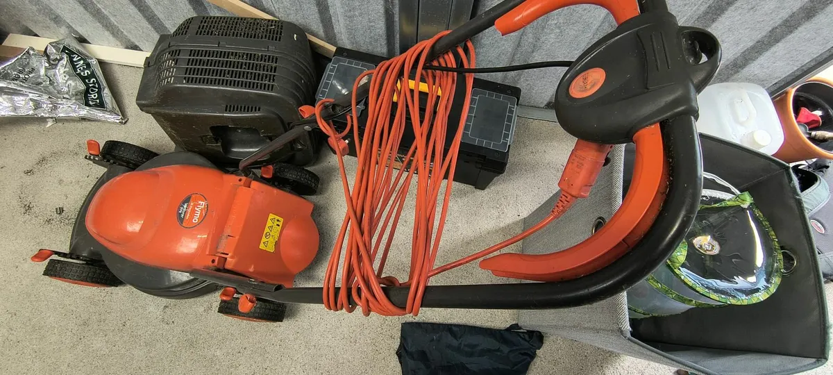 Flymo electric lawnmower - Image 3