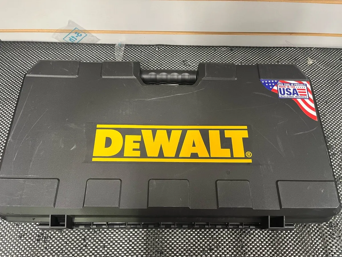 DewWalt 20v Grease Gun - Image 2