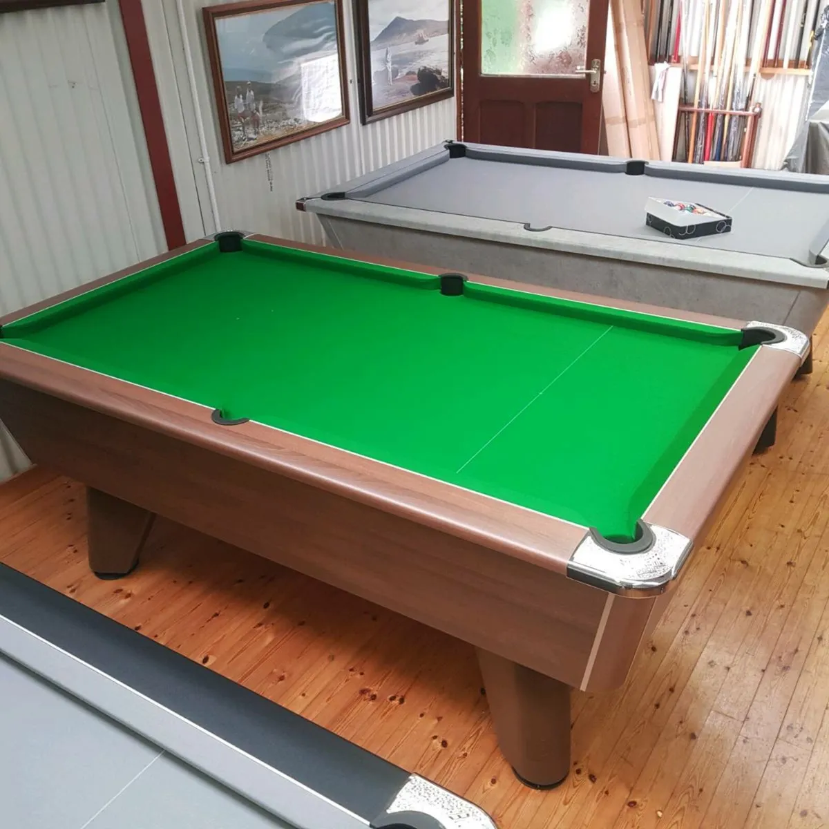 Pool tables - Image 1