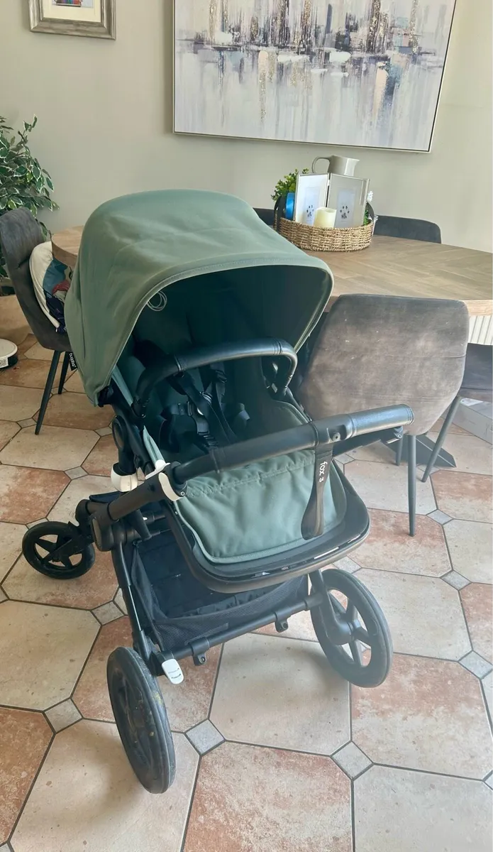 Bugaboo fox 3 stroller / bassinet - Image 1