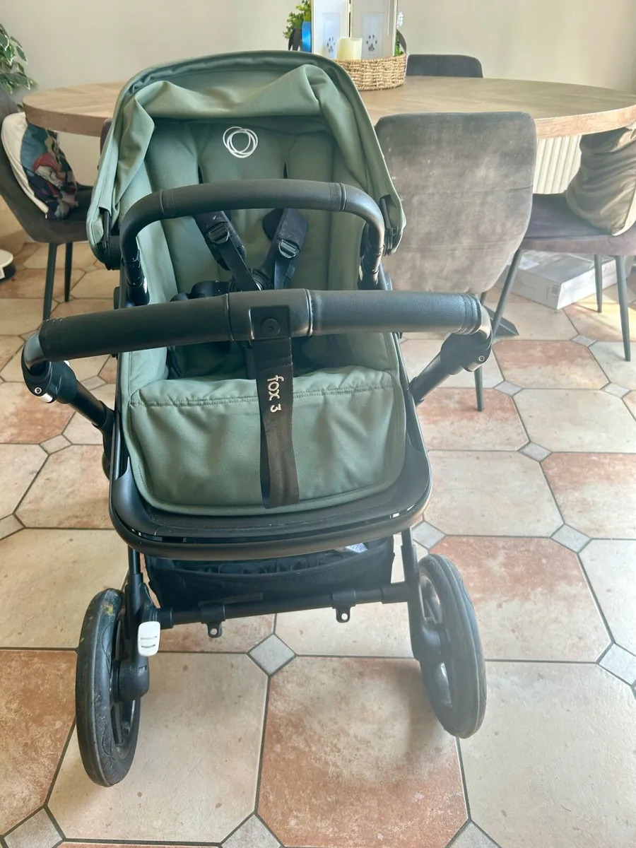 Bugaboo fox 3 stroller / bassinet - Image 4