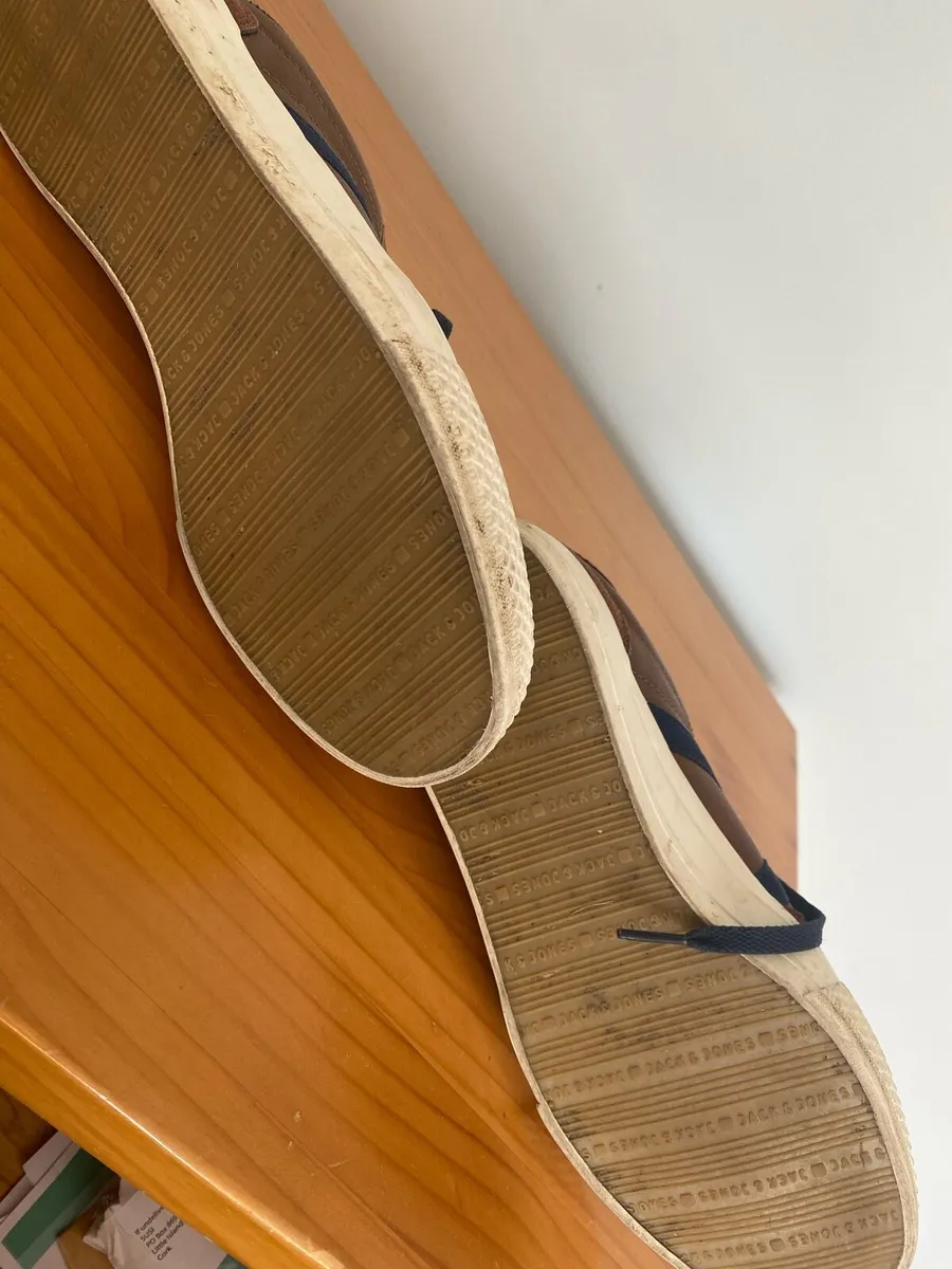 Shoes - Image 4