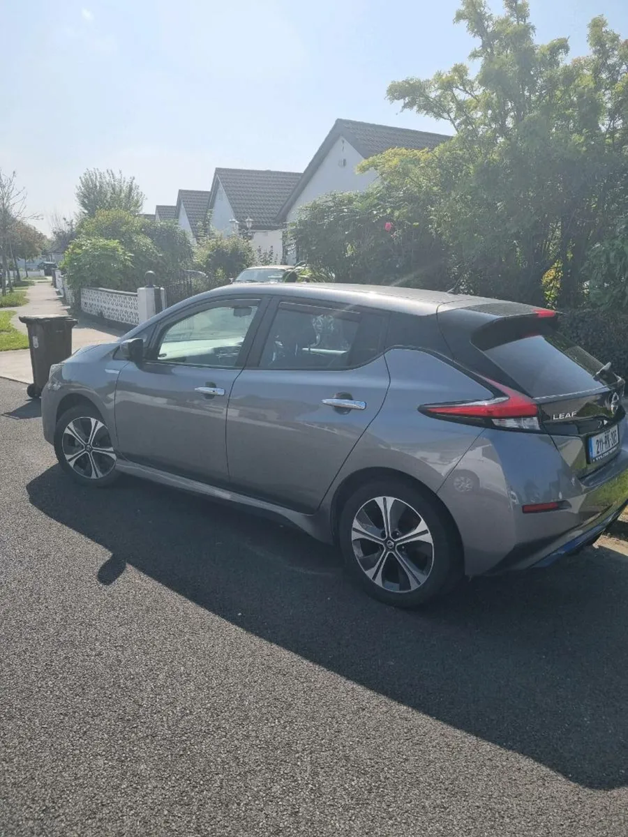 2021 Nissan Leaf 62KW Long Range in Grey - Image 4