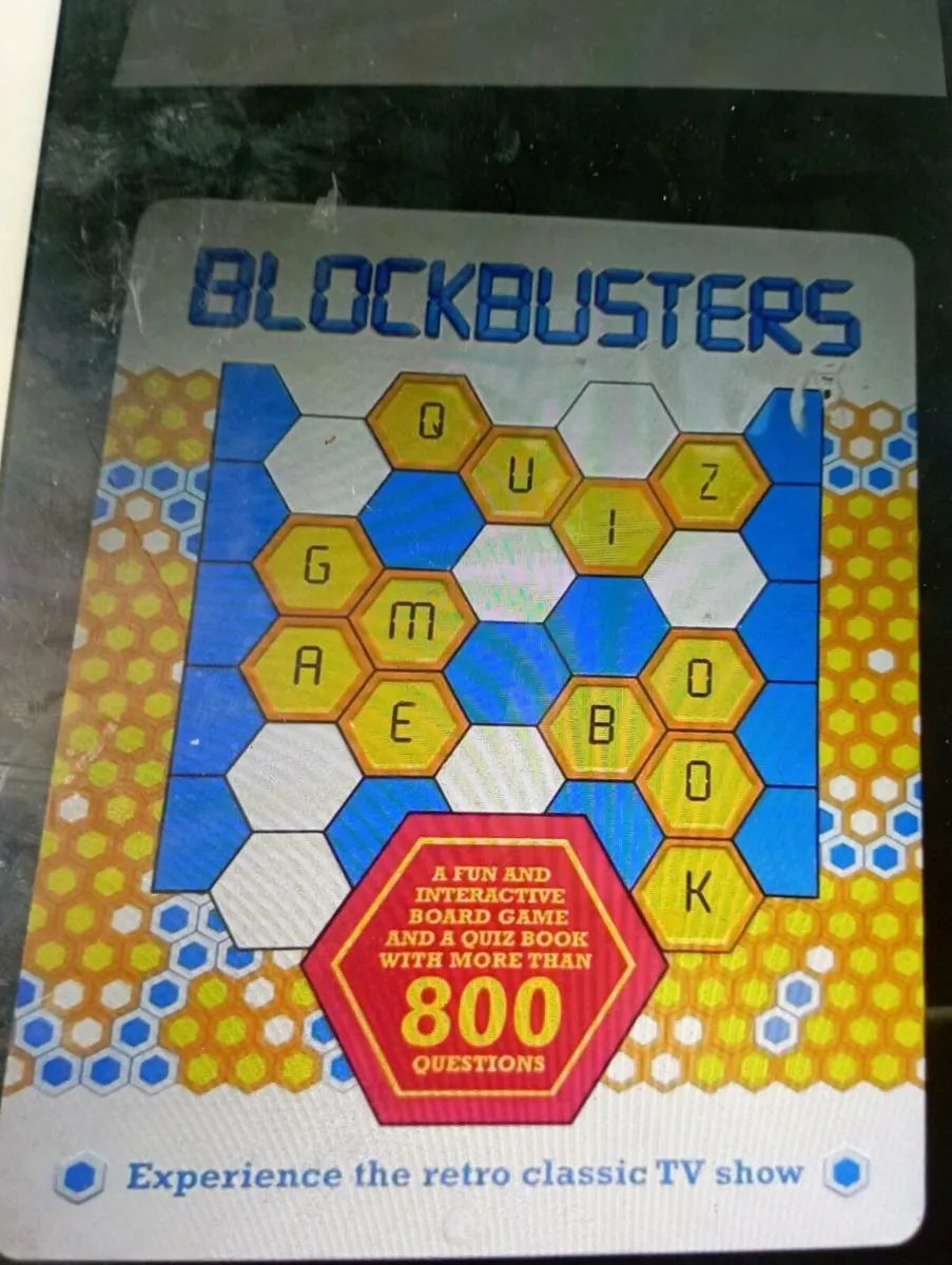BLOCKBUSTERBORD GAME IN A  TIN EXPERIENCE - Image 1