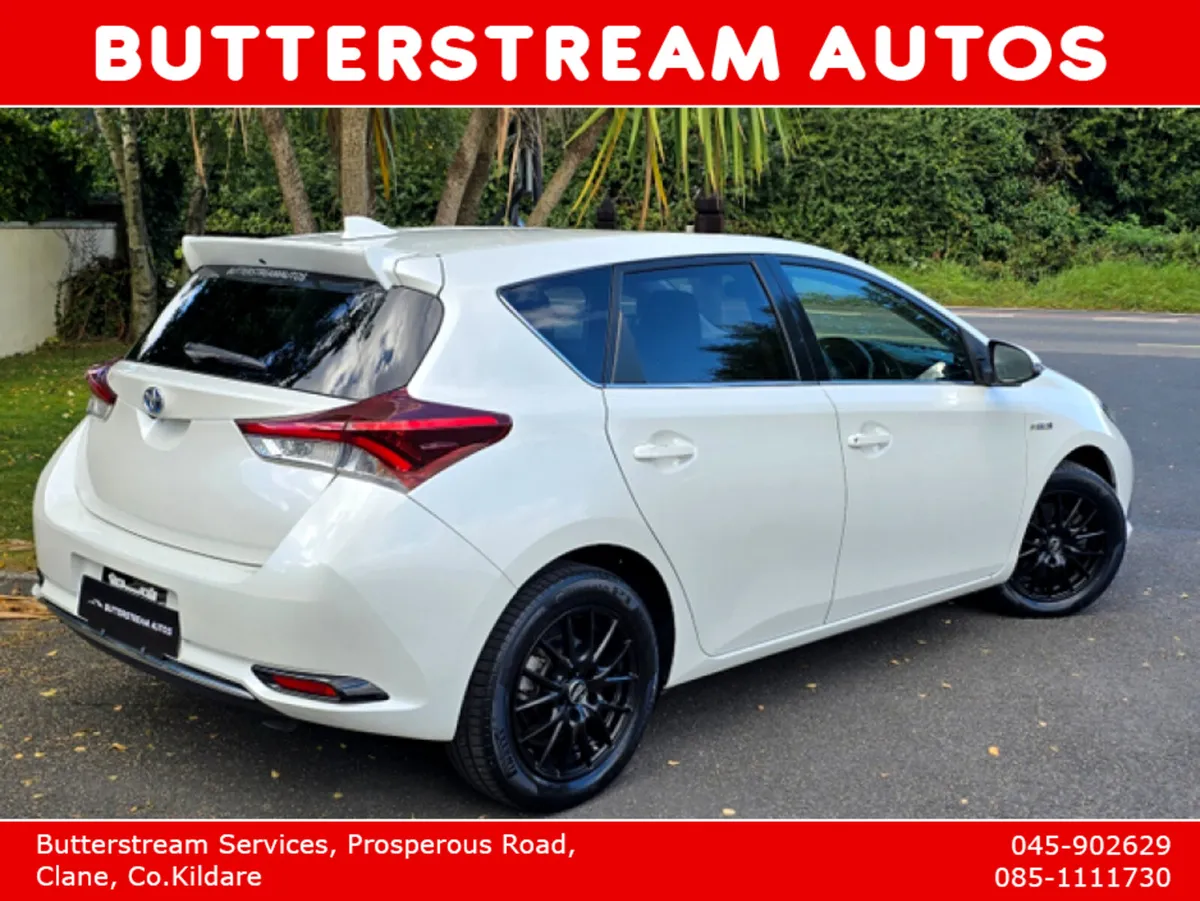Toyota Auris 1.8 HYBRID SPORT - Image 2
