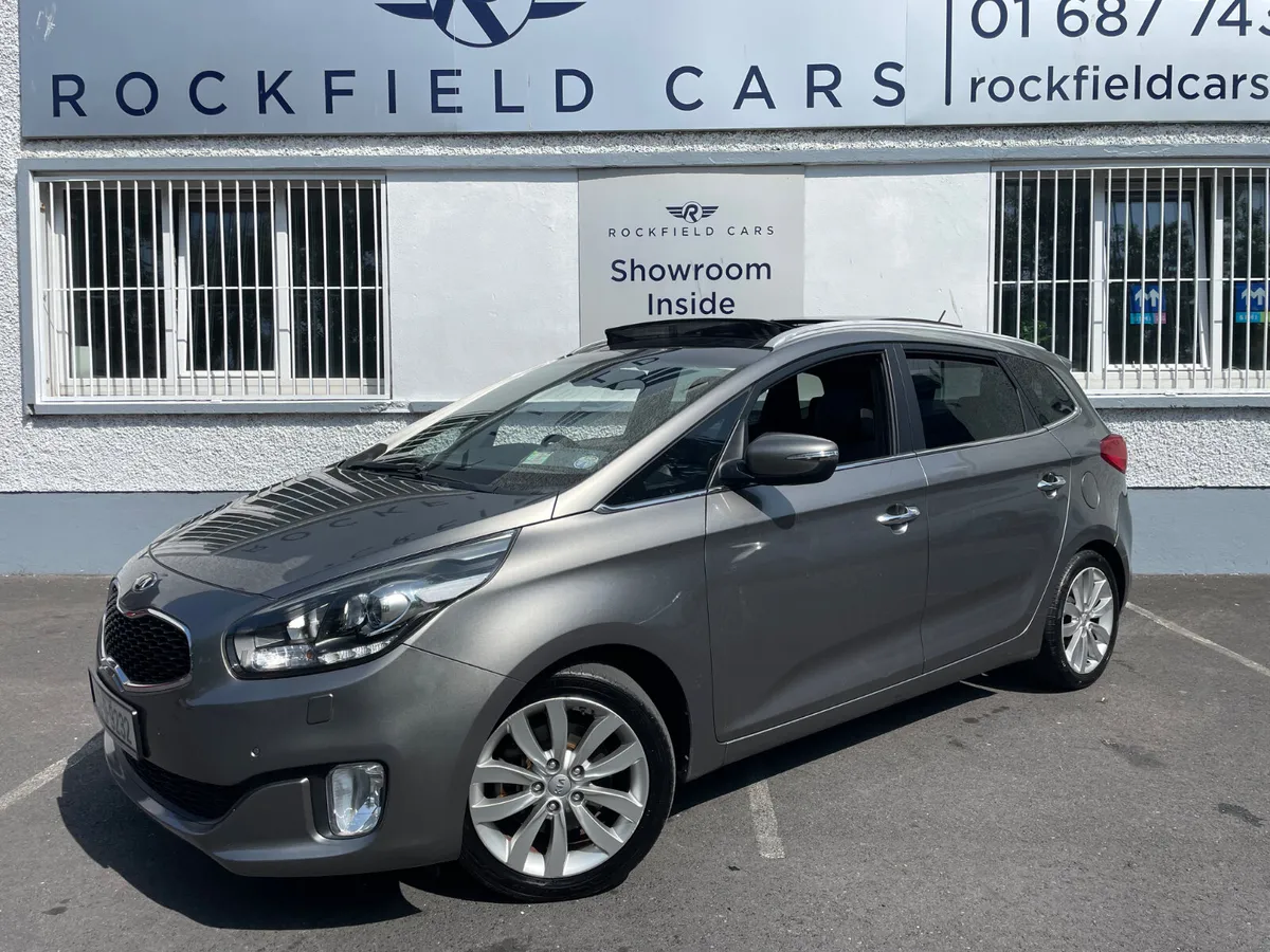 PLATINUM - 7SEATS - SUNROOF-LOW KMS-HEATED LEATHER - Image 1