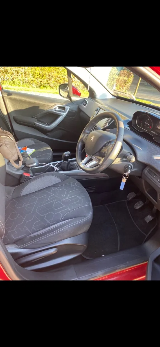 Peugeot 2008 2018 - Image 4