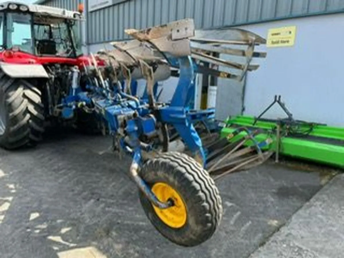Overum  CX 4  furrow plough with slatted boards - Image 1