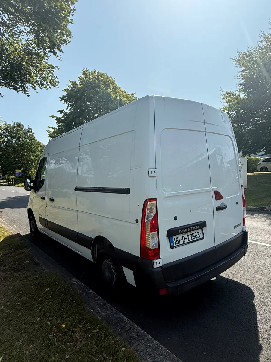 Renault Master 2015 Low mileage - Image 4