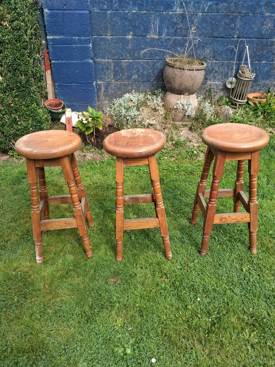 Bar stools - Image 1
