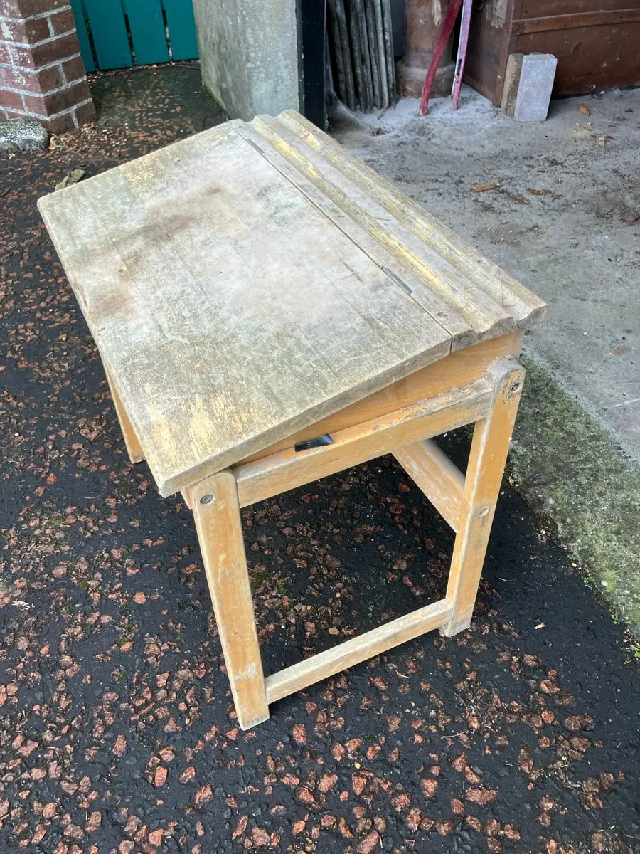 Childs writing desk - Image 3