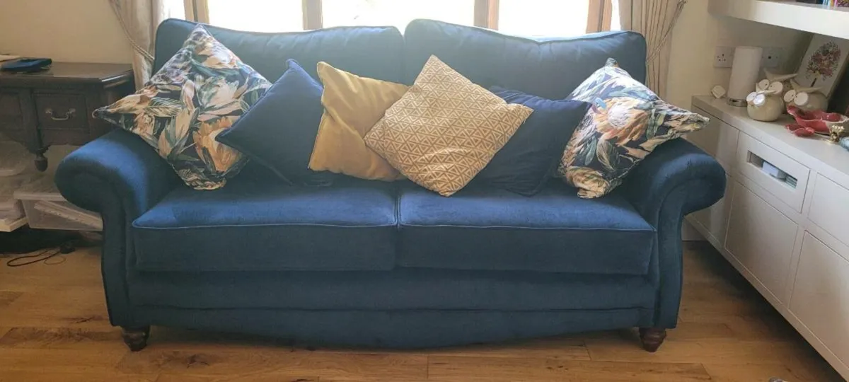 Sofa - Image 4