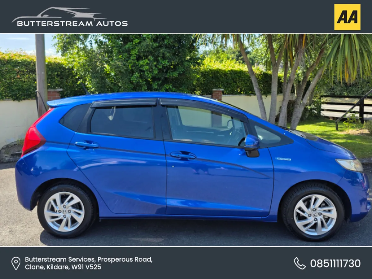 Honda Fit 1.5 HYBRID AUTO**SALE  AGREED** - Image 3