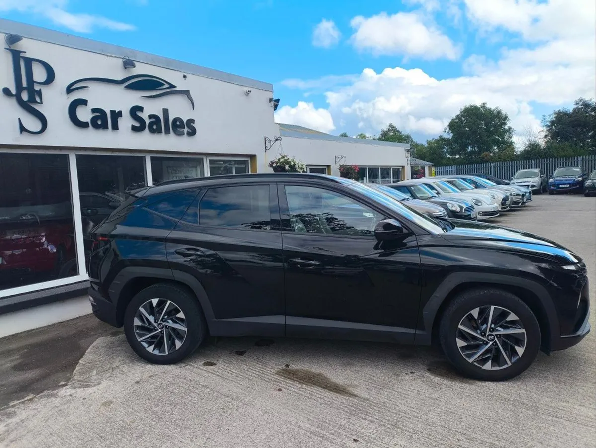 Hyundai Tucson 2WD Executive - Image 4