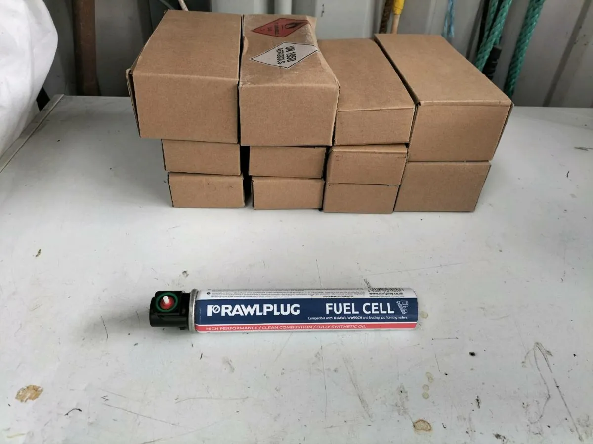 Framing nailer gas - Image 1