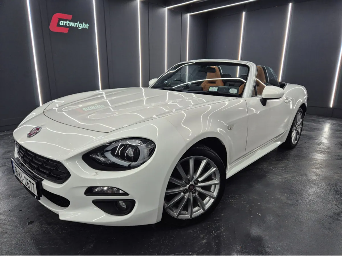 Fiat 124 Spider LUSSO  TURBO SPIDER - Image 1
