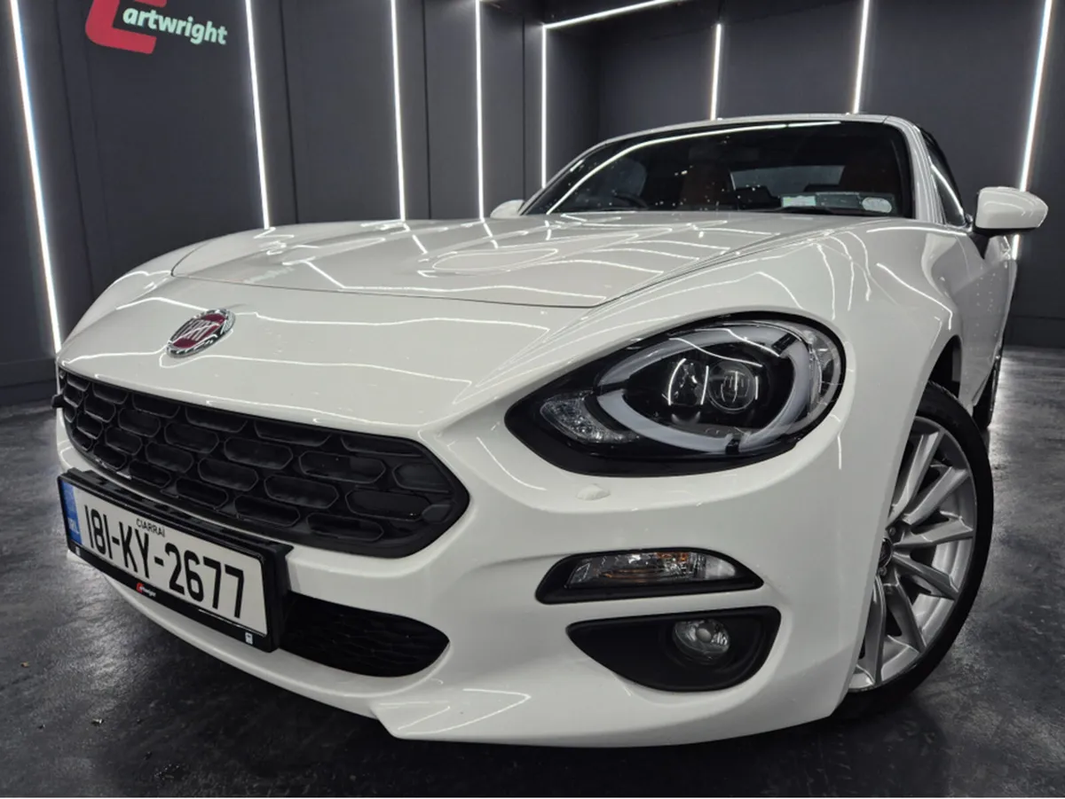 Fiat 124 Spider LUSSO  TURBO SPIDER - Image 2